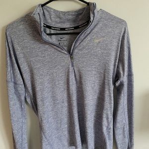 NIKE QUARTER ZIP LONG SLEEVE